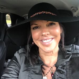 Meet your Posher, Jackie